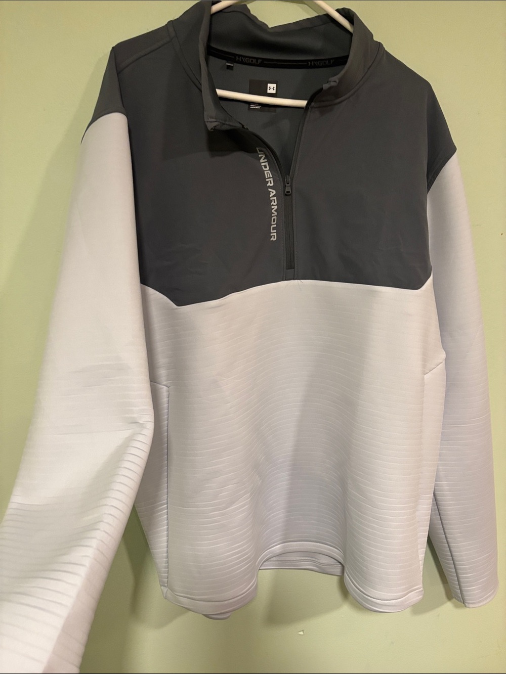 Under Armour Men’s Gray Golf Quarter-Zip Jacket
